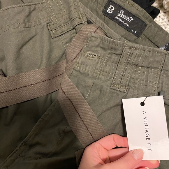 A Vintage Fit AVF khaki cargo pants - Picture 3 of 5